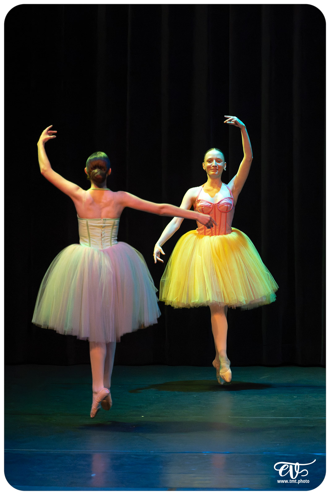 ECOLE DE DANSE CÉCILE ADAMOW